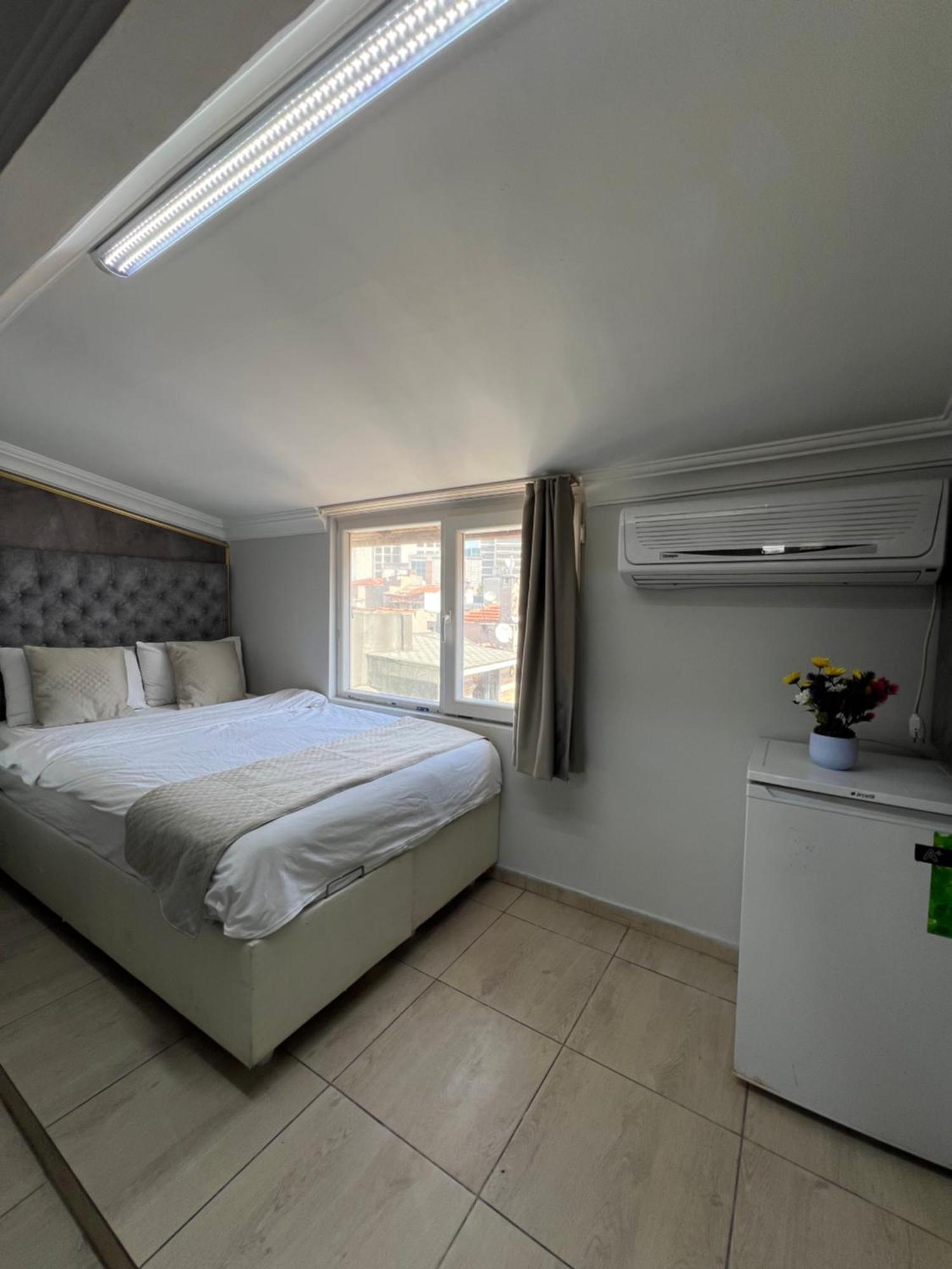 Taksim Brand Suit Hotel Istanboel Buitenkant foto