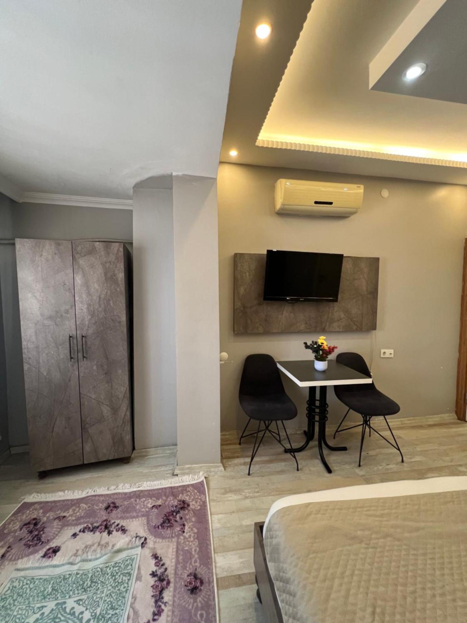 Taksim Brand Suit Hotel Istanboel Buitenkant foto